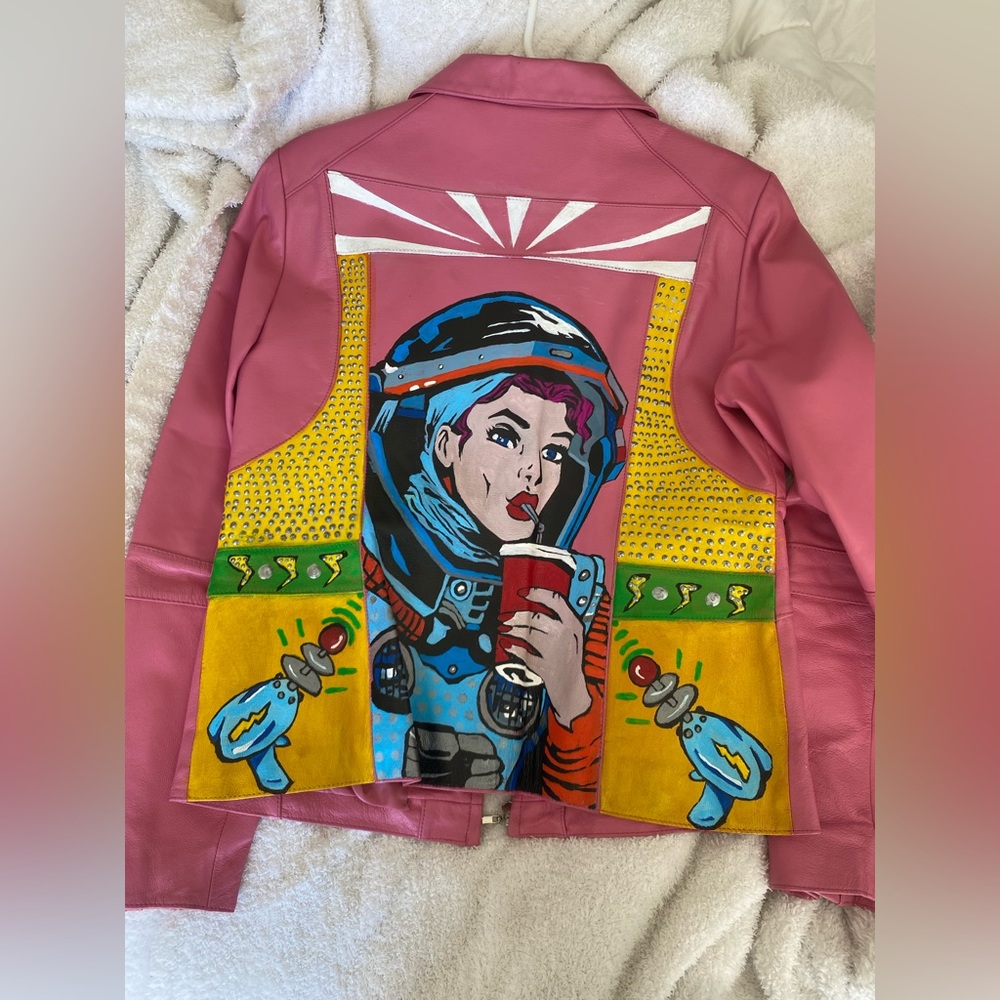 INCREDIBLE vintage leather jacket with custom pop art